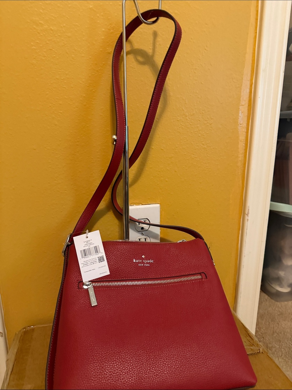 kate spade red pebbled leather zip-front crossbody